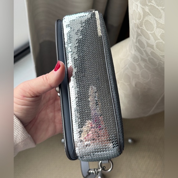 EUC Coach Sequin Studio purse style #CM426 in silver SOLD OUT ONLINE - Picture 9 of 15